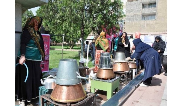 عرقیات گیاهی